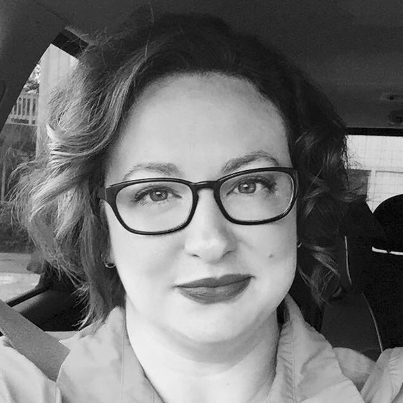 Meet your Posher, Hannah - Picture 1 of 1